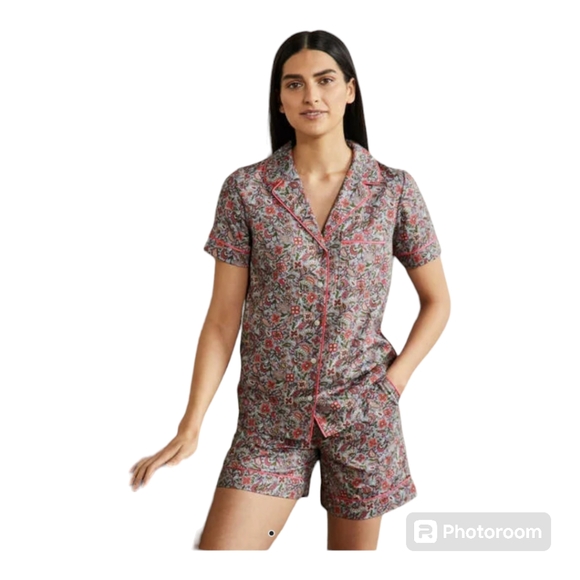 Boden Other - Boden blue ivory oriental paradise pajama short set size 20/22